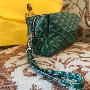 goyard cosmetic bag